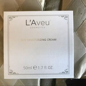 L'Aveu Day Moisturizing Cream with Vitamin…